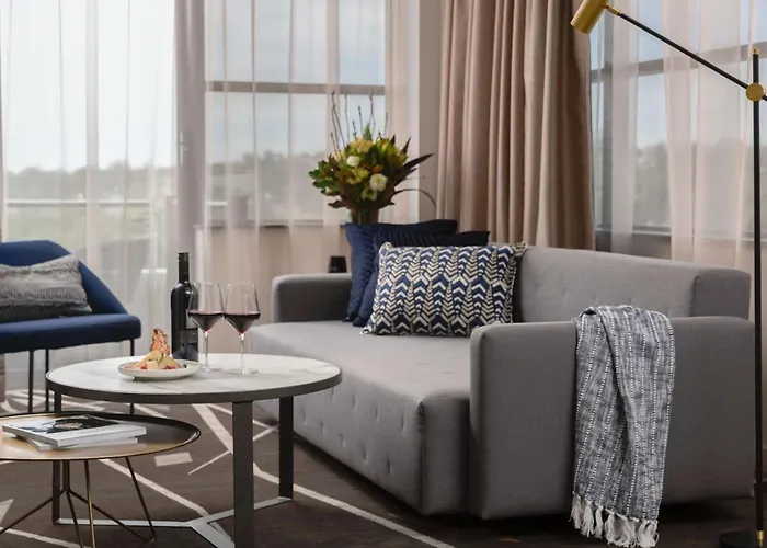 Rydges Campbelltown Hotel