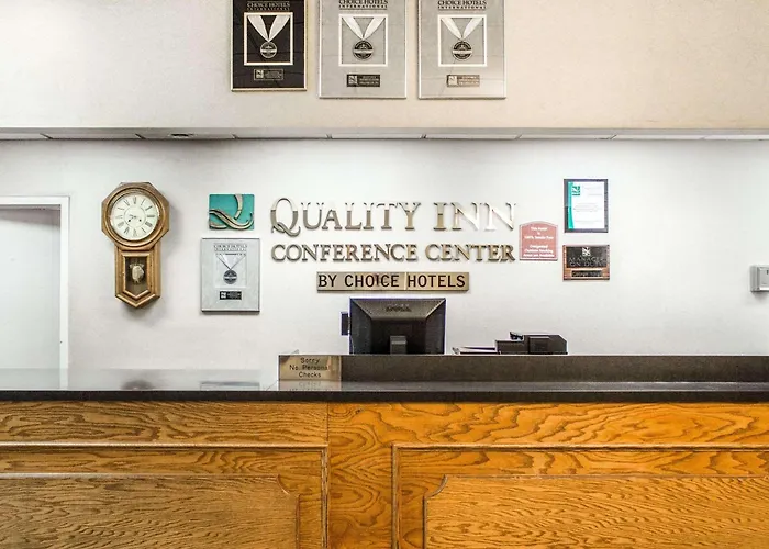 Quality Inn & Conference Center Franklin Downtown
