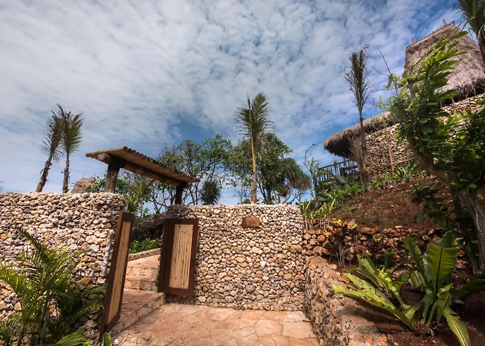 Lelewatu Resort Sumba Watukarere