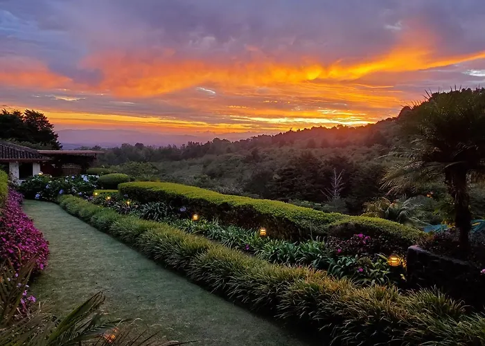 Finca Paraiso Mountain Retreat Near San Jose Airport Birri