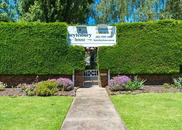 Heytesbury House Bed & Breakfast Cobden