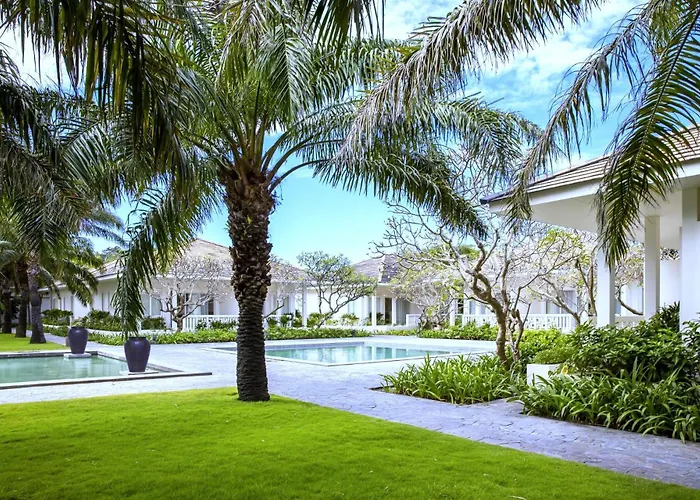 Azerai Ke Ga Bay Hotel