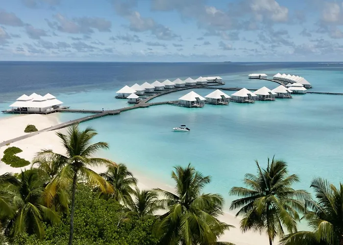 Diamonds Athuruga Maldives Resort & Spa