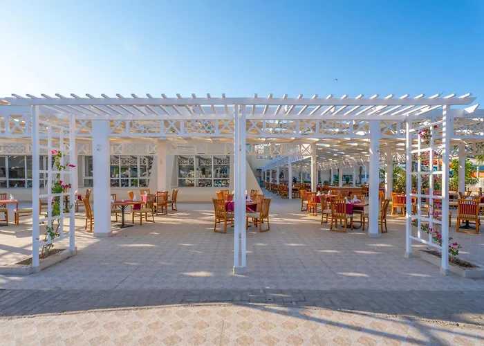 Seven Seas Jolie Bay Hotel Hurghada