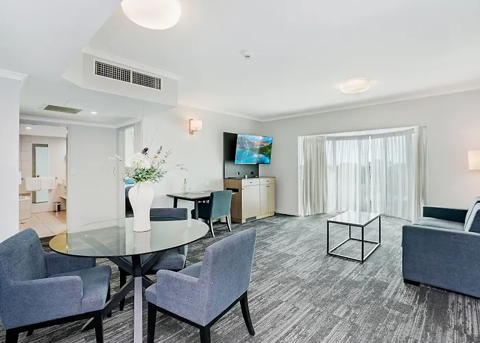 Cairns Sheridan Hotel
