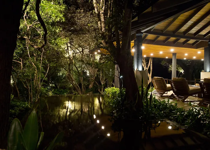 The Deer Park Hotel Giritale