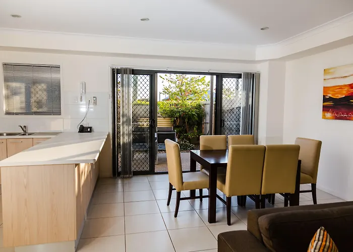Gladstone Heights Executive Apartments