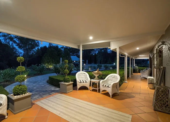 Thistle Hill Guesthouse - Walk To Many Wineries And Restaurants Pokolbin