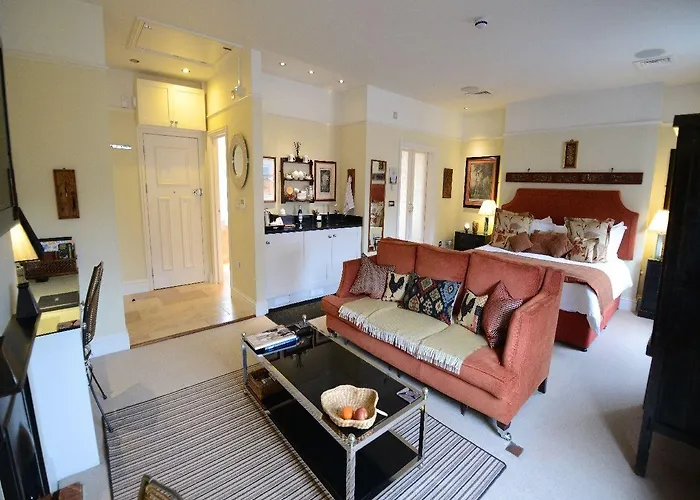 Gilbey'S Bar, Restaurant & Townhouse Bed & Breakfast Windsor