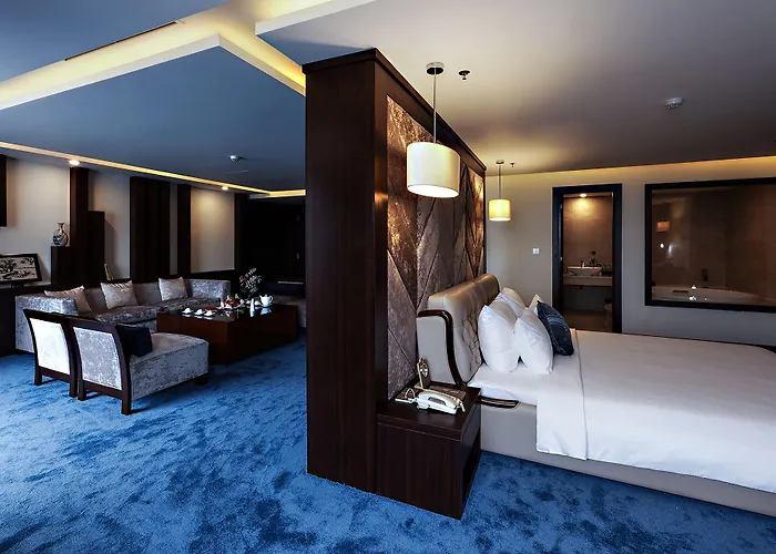Central Luxury Ha Long Hotel