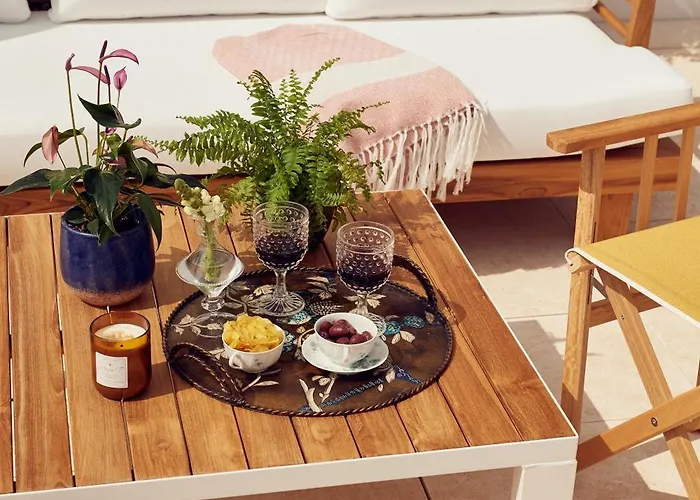 Cristine Bedfor Mahon Boutique Hotel