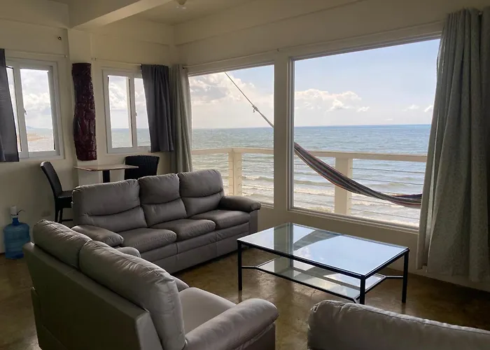 Tranquility Bay Beach Retreat Trujillo