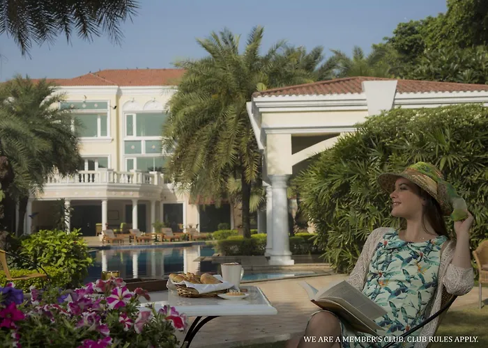 The Palms Town & Country Club - Resort Gurgaon
